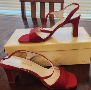 Michaelangelo Niki Apple Red Heels